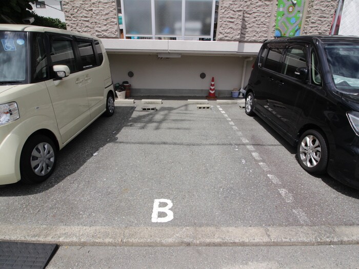 エクセル甲子園の物件外観写真