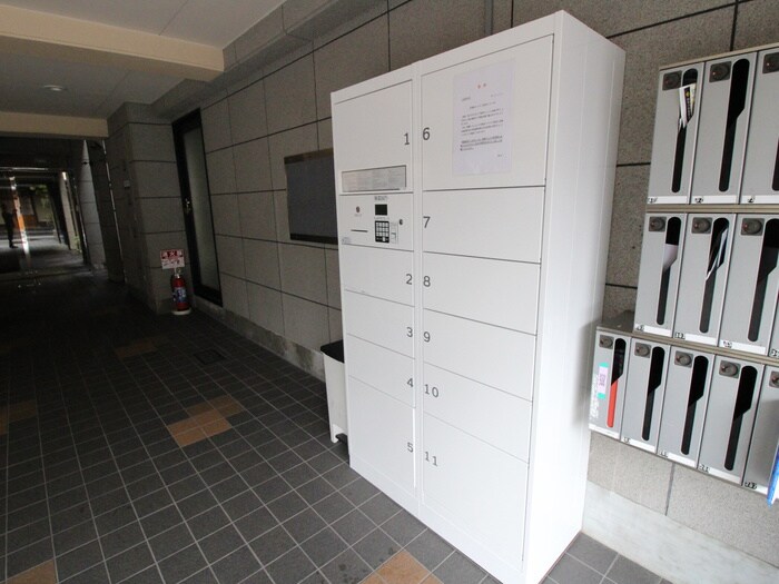 Raffine御所西の物件外観写真