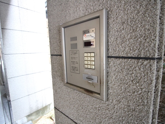 Raffine御所西の物件外観写真