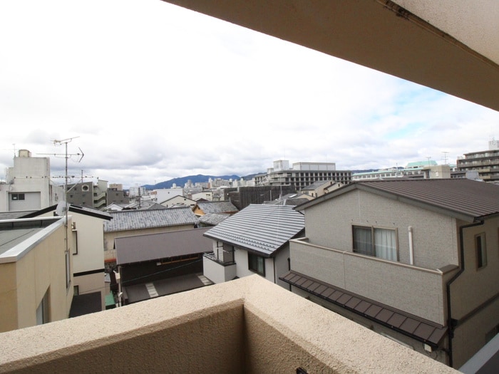 Raffine御所西の物件内観写真