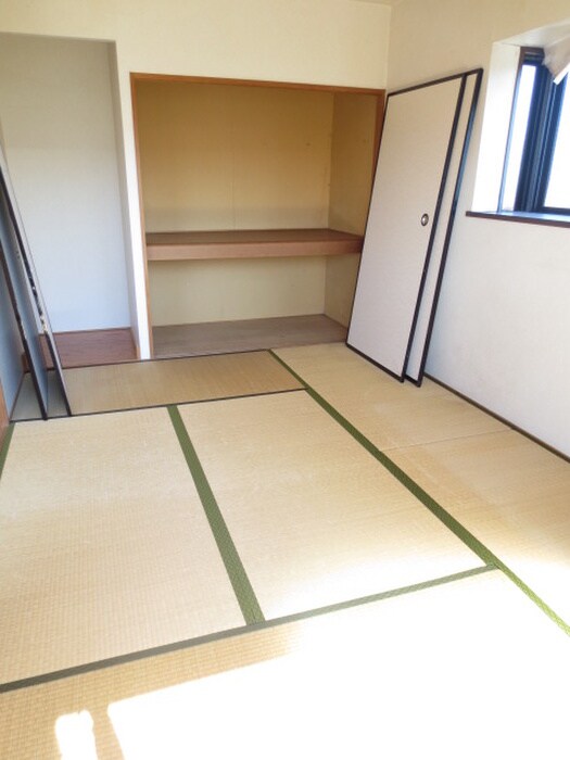 アトレ－ユ日吉台の物件内観写真