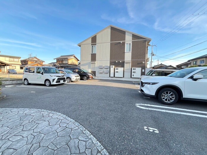 アンティムの物件外観写真