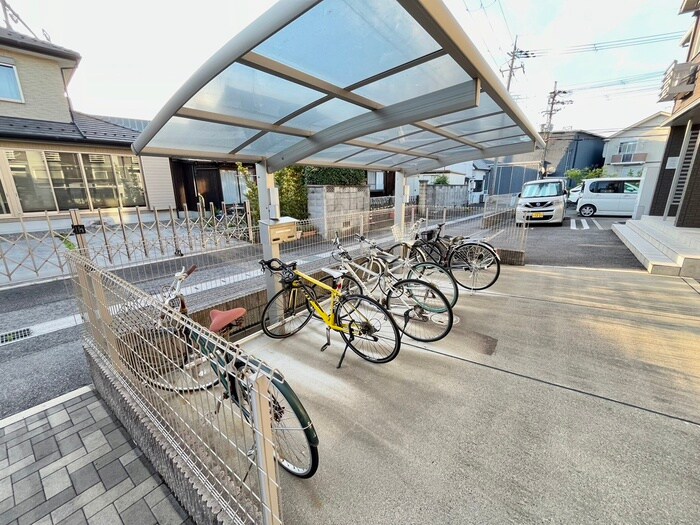 アンティムの物件外観写真