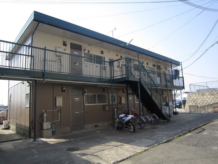 ロイヤル野崎の物件外観写真