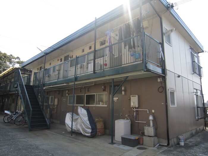 ロイヤル野崎の物件外観写真