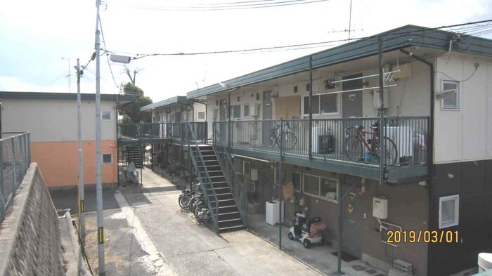 ロイヤル野崎の物件外観写真