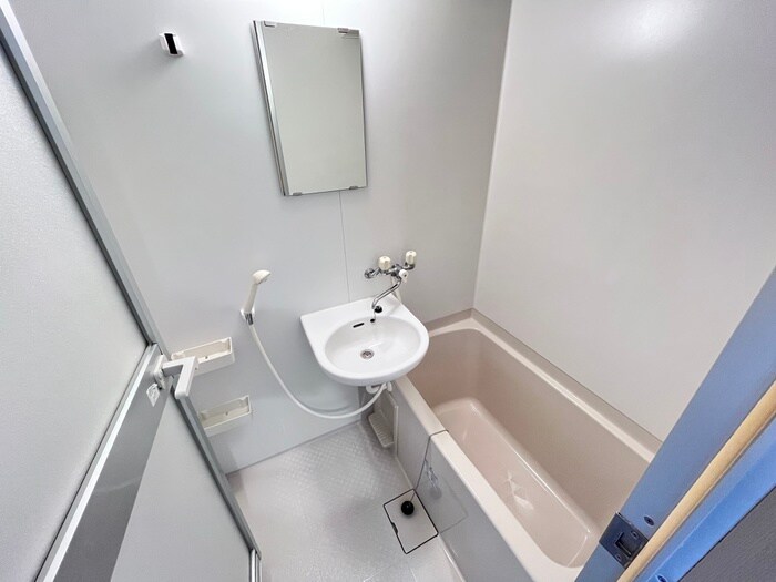 ベレヴュ－東山の物件内観写真