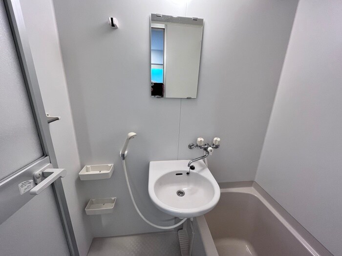 ベレヴュ－東山の物件内観写真