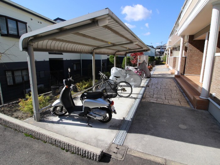 プロムナ－ド笹部の物件外観写真