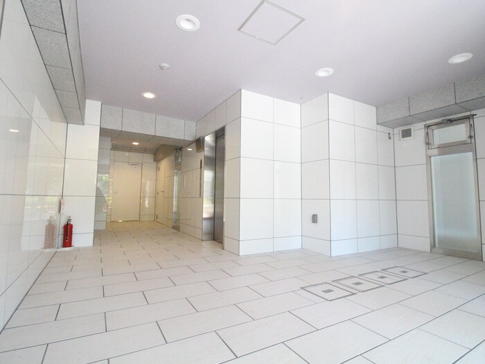 プリオーレ新開地の物件外観写真