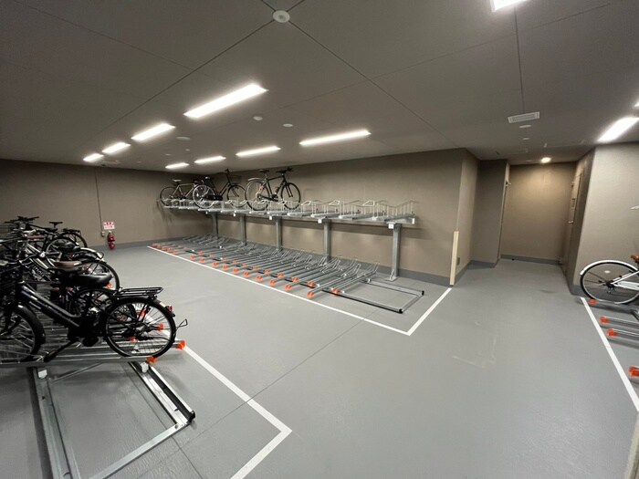 ザ・パークハビオ江坂公園の物件外観写真