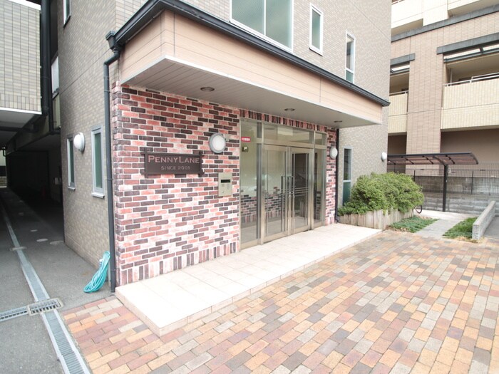 ペニ－レインＡ棟の物件外観写真