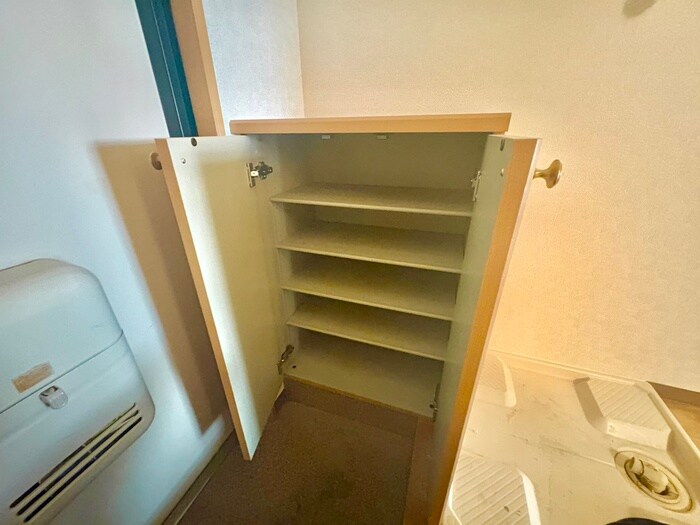 ペニ－レインＡ棟の物件内観写真