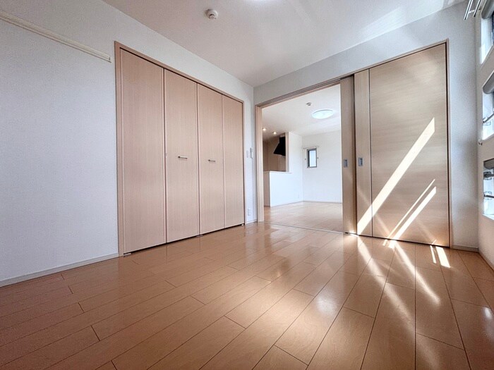 レヴール松ヶ丘の物件内観写真