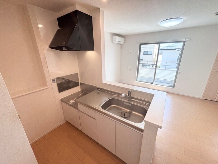 レヴール松ヶ丘の物件内観写真