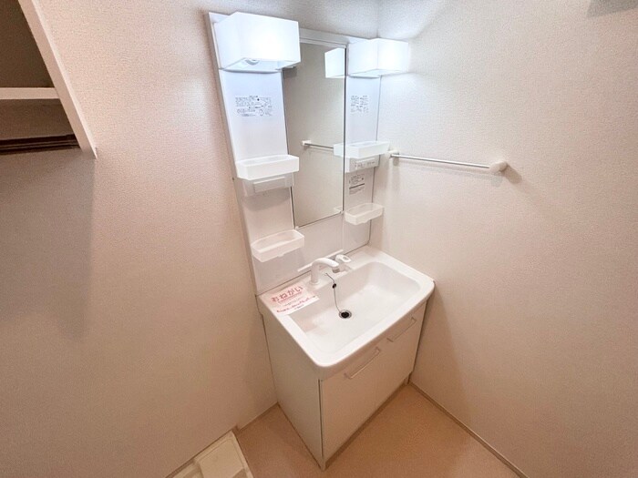 レヴール松ヶ丘の物件内観写真