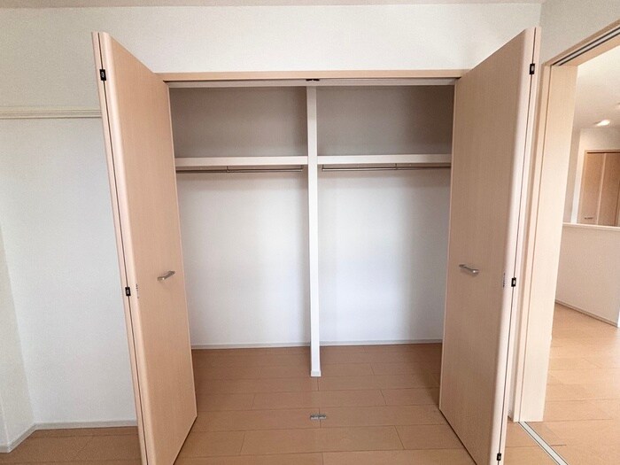 レヴール松ヶ丘の物件内観写真