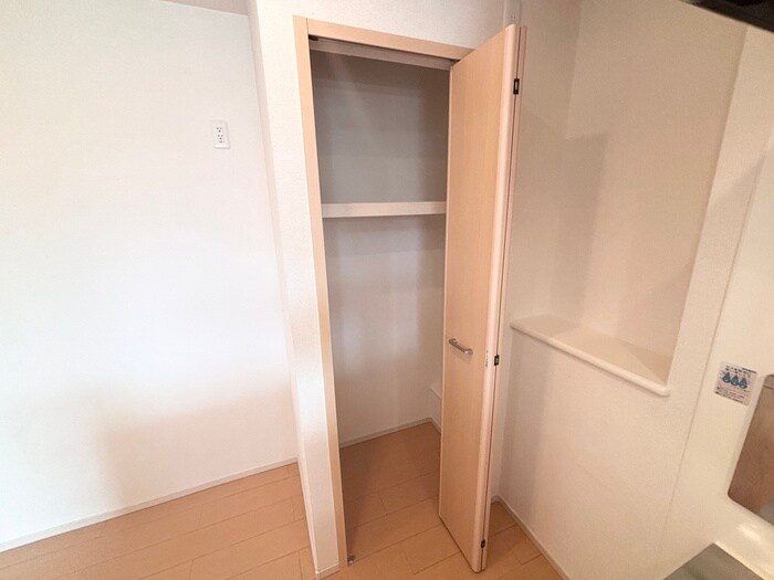 レヴール松ヶ丘の物件内観写真