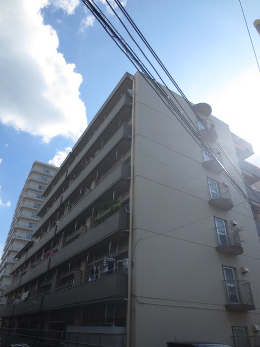 和晃マンションの物件外観写真