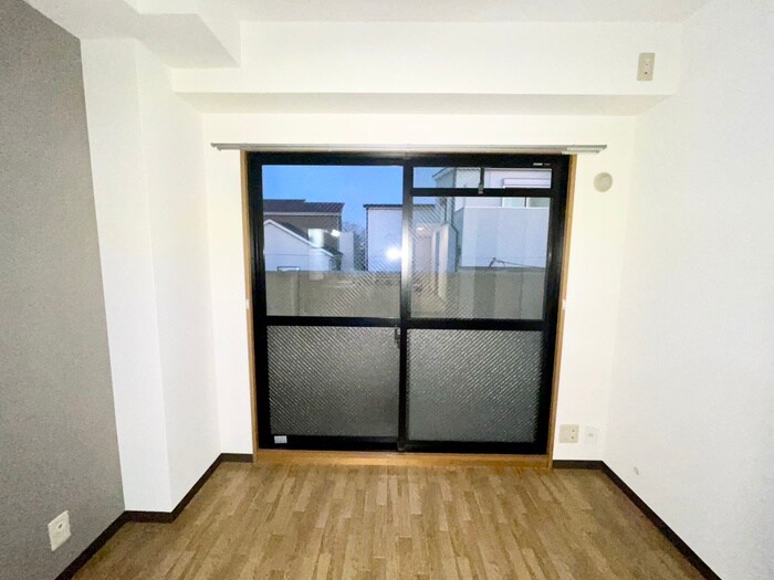 SUN ROSEN蓬川荘園の物件内観写真