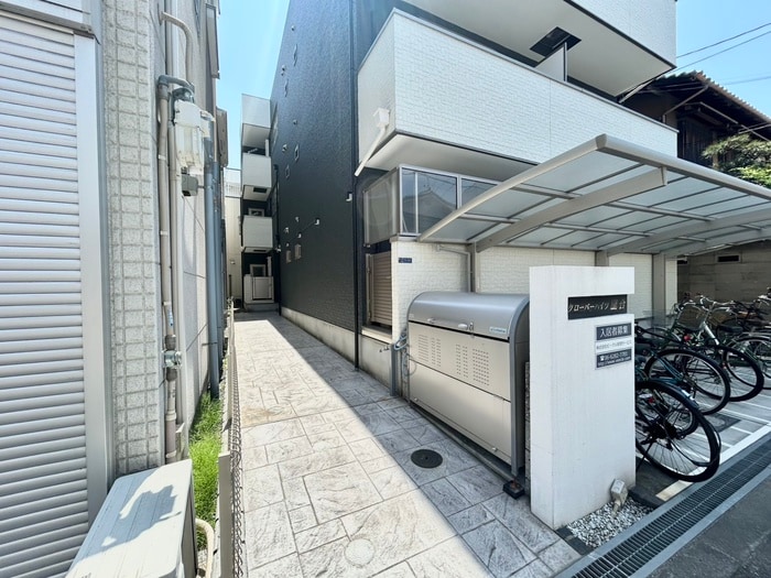 クローバーハイツ鷹合の物件外観写真