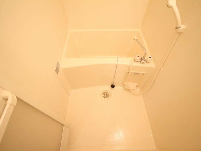 ハイム中大路Ⅱの物件内観写真