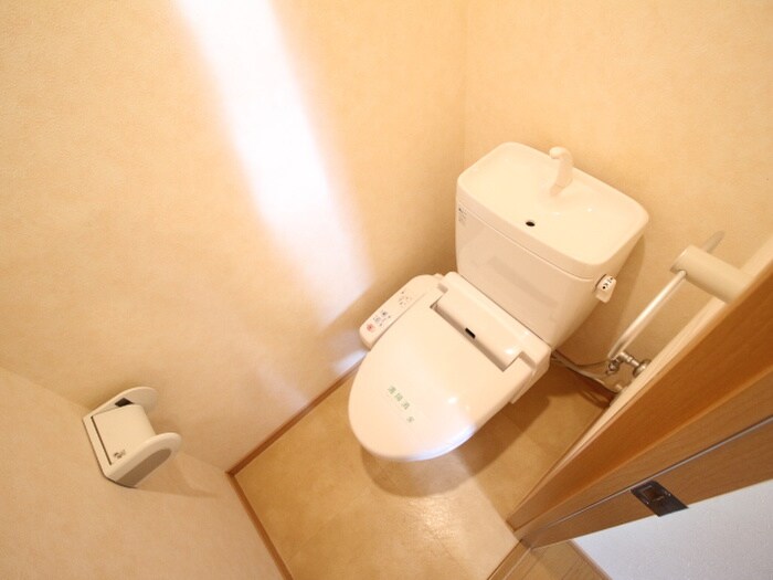 ハイム中大路Ⅱの物件内観写真