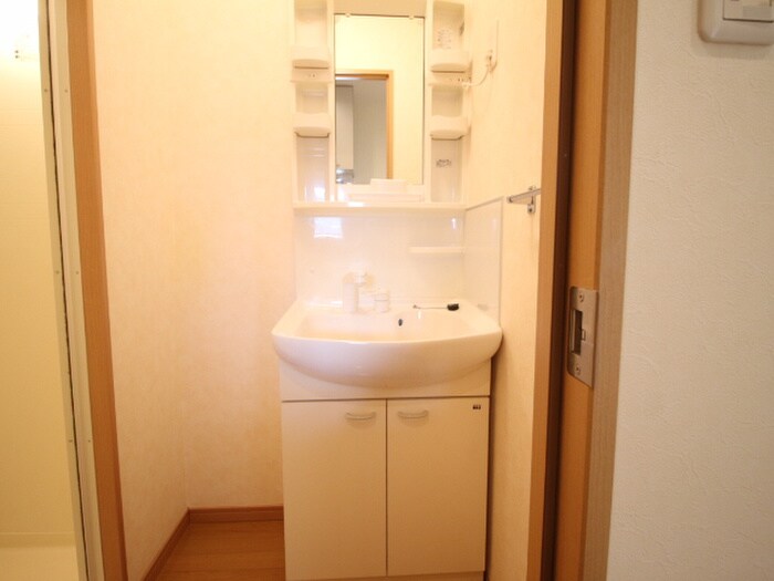 ハイム中大路Ⅱの物件内観写真