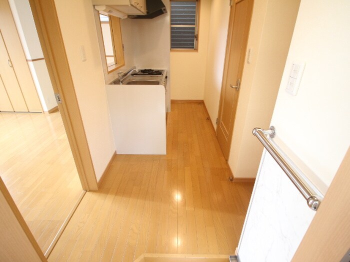 ハイム中大路Ⅱの物件内観写真