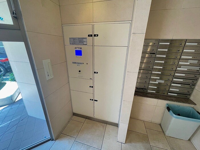 レン元町駅前の物件外観写真