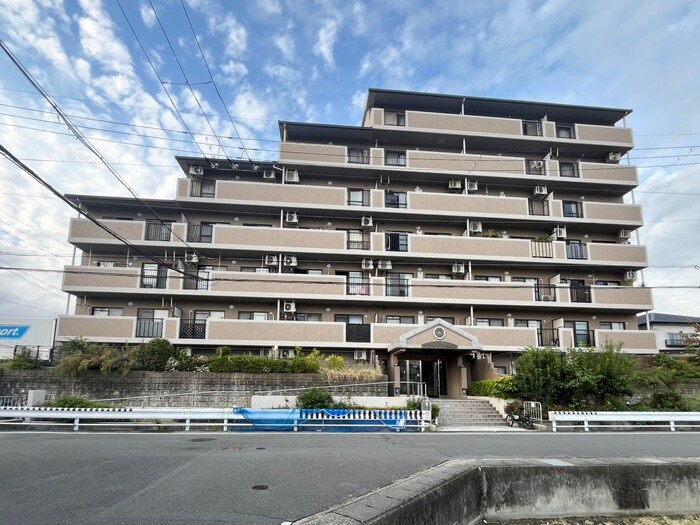 ｾﾝﾄﾌﾛｰﾚﾝｽﾊﾟﾚｽ桂(410)の物件外観写真