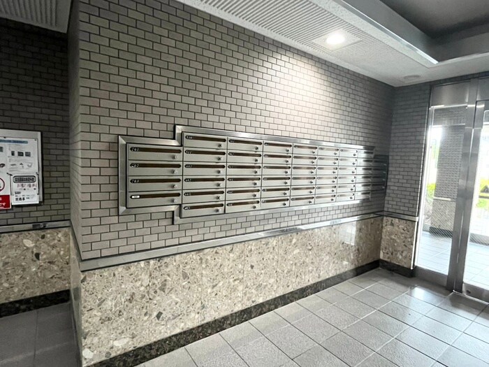 ｾﾝﾄﾌﾛｰﾚﾝｽﾊﾟﾚｽ桂(410)の物件外観写真