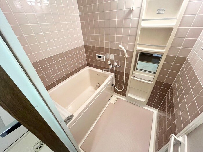 ｾﾝﾄﾌﾛｰﾚﾝｽﾊﾟﾚｽ桂(410)の物件内観写真