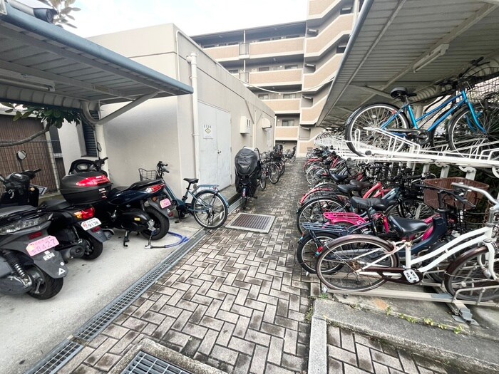 ｾﾝﾄﾌﾛｰﾚﾝｽﾊﾟﾚｽ桂(410)の物件外観写真