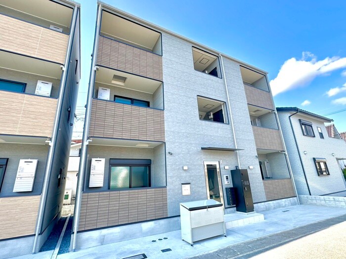 エディフィッシオ椥辻の物件外観写真