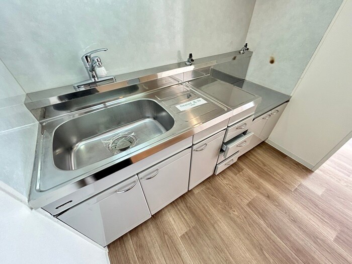 緑地公園ハウス(205)の物件内観写真