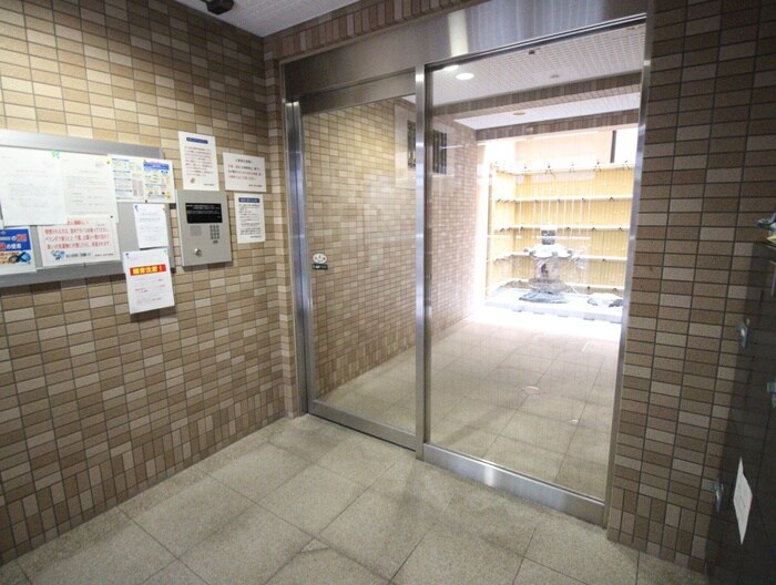 パセオアグラシオン今出川の物件外観写真