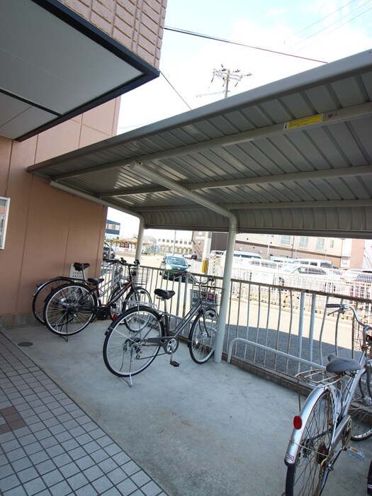 サザンクロス深井中町の物件外観写真