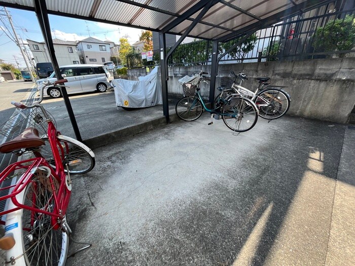 ホークメゾンの物件外観写真