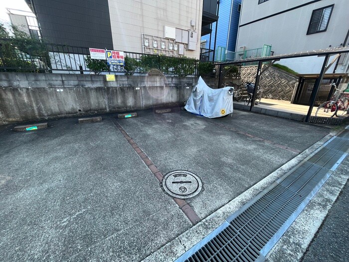 ホークメゾンの物件外観写真