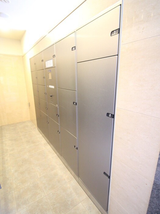 ﾌﾟﾚｻﾝｽ新大阪ｸﾚｽﾀ(407)の物件外観写真