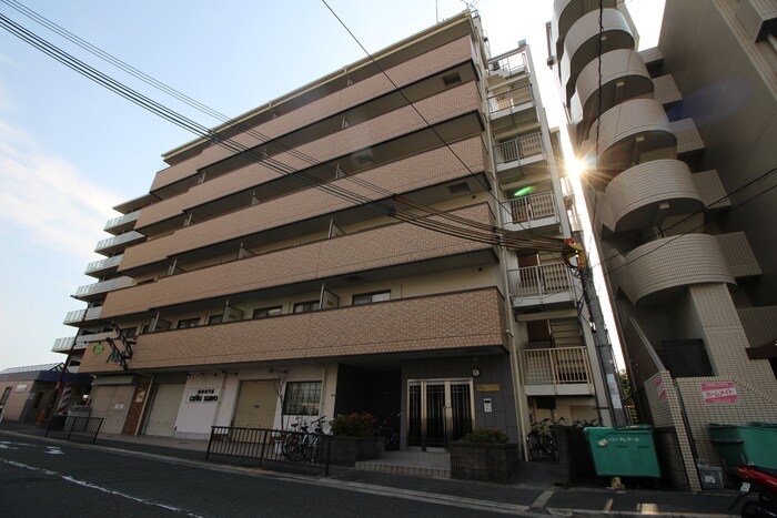 サンコークレアールの物件外観写真