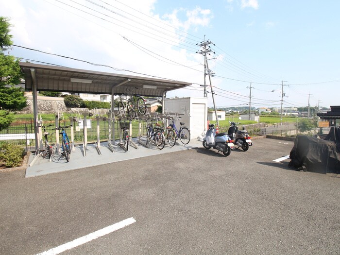 ヒルポ－トの物件外観写真