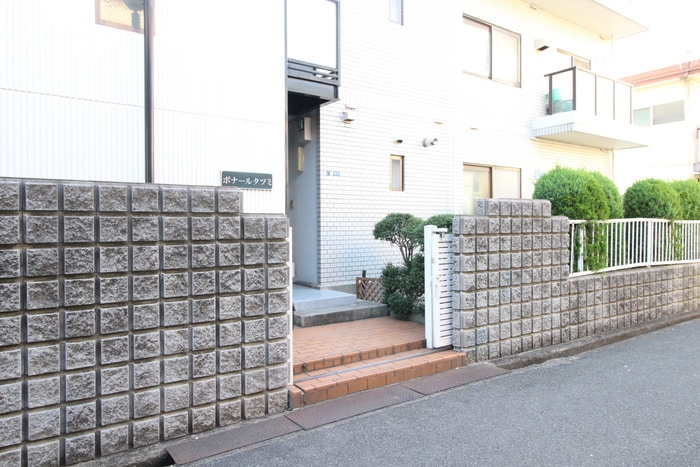 ボナールタツミの物件外観写真