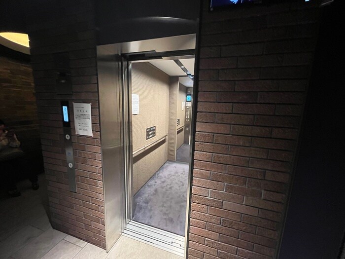 ファルマシアントアロードの物件外観写真