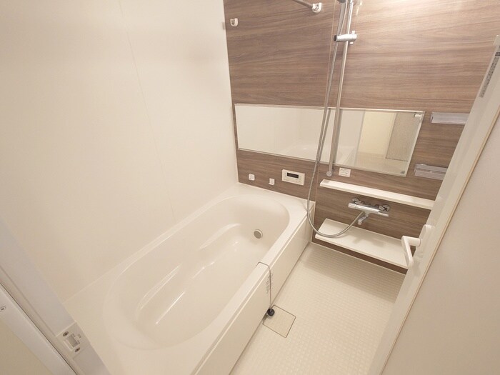 ファルマシアントアロードの物件内観写真