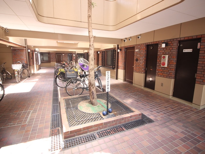 ドミ－ルコ－トの物件外観写真