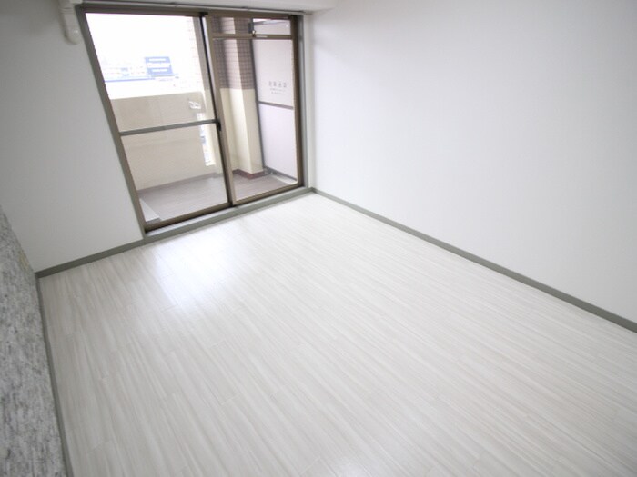 パークモダン高井田の物件内観写真