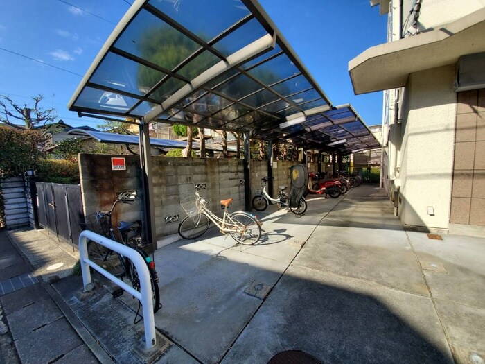 陵南ハイツの物件外観写真