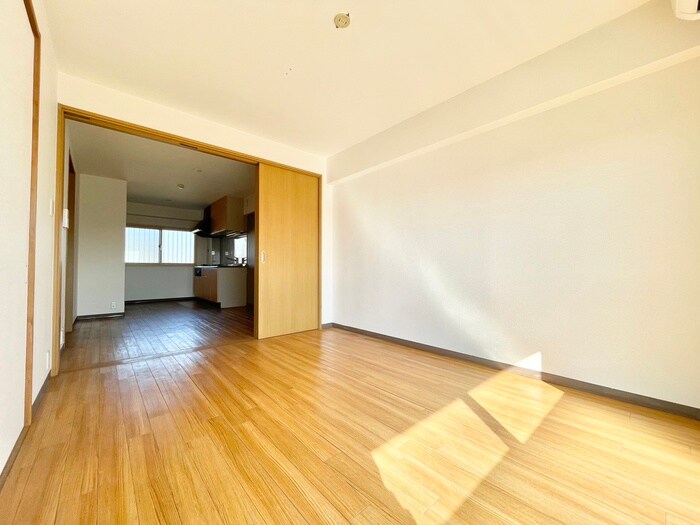 陵南ハイツの物件内観写真